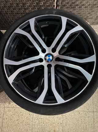 Cambio o vendo Llantas 22” 5x120 ET40