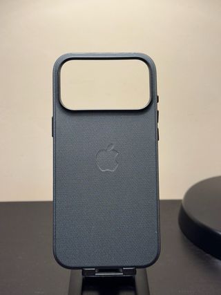 Funda iPhone 17 Pro Max TechWoven Negra