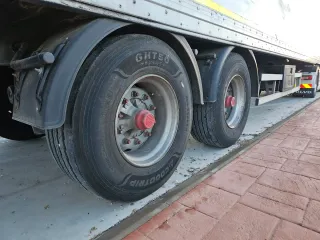 Semirremolque paquetero