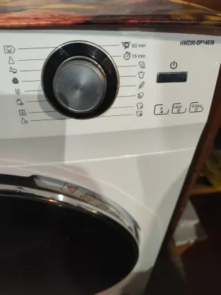 Lavadora Secadora Haier Blanca