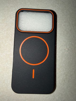 Funda iPhone 17 pro Negra con Naranja