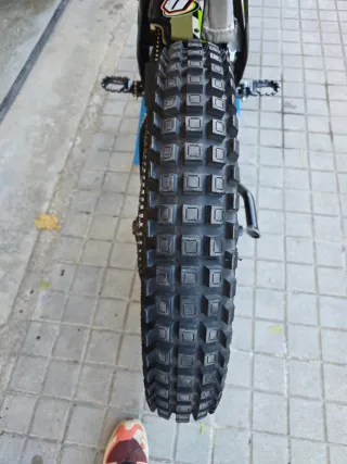Moto de trial vertigo