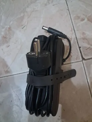 Adaptador de corriente portátil
