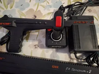 Sinclair ZX Spectrum +2 128K con Joystick