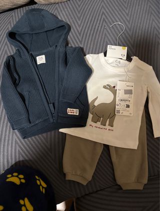 Conjunto bebé 3 piezas C&A con etiqueta