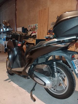Honda SH 125i 2021 con cajón inteligente y ABS