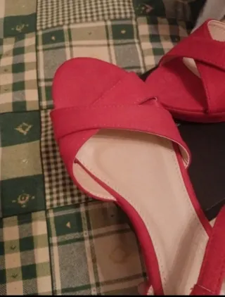 Sandalias Rojas de Tacón