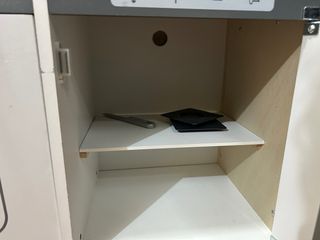 Piccola cucina in legno per bambini