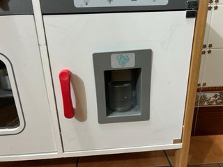 Piccola cucina in legno per bambini