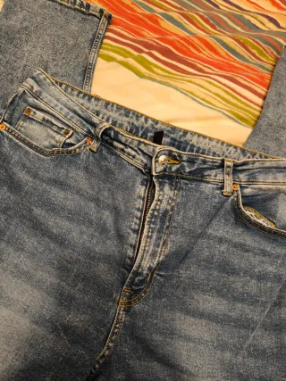 Vaqueros H&M Divided Talla 46