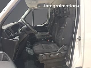 Iveco Daily 2.3 TD 35S 16 V L4H2 16 M3