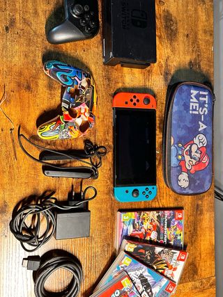 Nintendo Switch + Giochi + Pro Controller