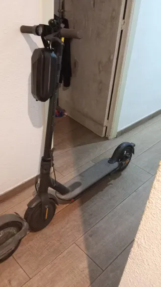 Patinete Eléctrico Xiaomi Essential