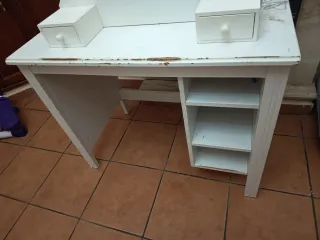 SE REGALA Mesa escritorio blanca