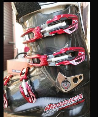 Scarponi sci NORDICA SPEED MACHINE