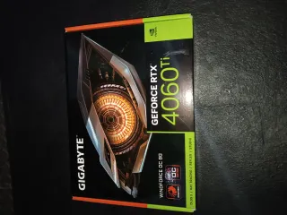 Corsair Vengeance DDR5 32GB 6000MHz CL30 + 4060Ti