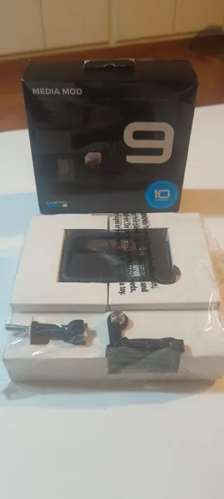 GoPro Hero 10 Black + Accessori