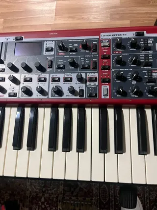 Nord Stage 4 Compact-con funda original SOLO VENTA