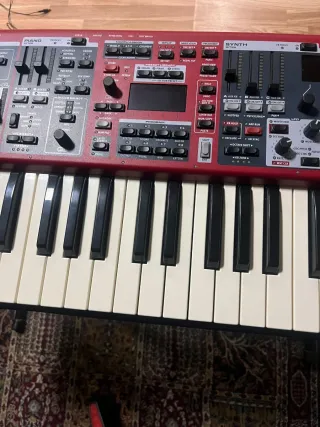 Nord Stage 4 Compact-con funda original SOLO VENTA