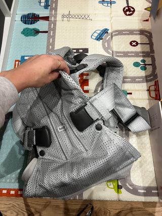 Mochila Portabebés BabyBjörn Gris