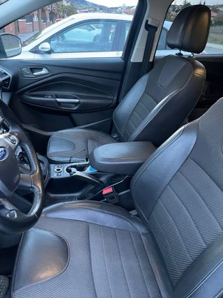 Ford Kuga 2014 4x4 atomatico