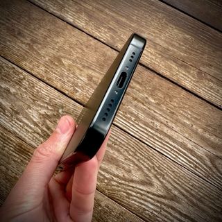 Apple iPhone 16 Pro 256GB IMPOLUTO Batería 100%