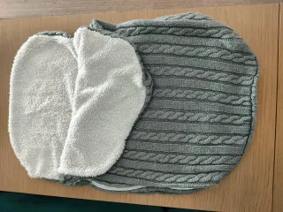 Saco para capazo gris tejido y borreguito