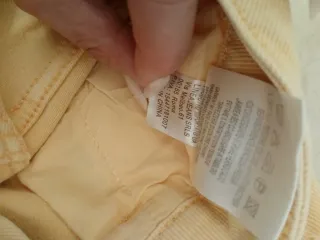 Jeans donna strappati color pesca