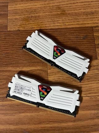 GeIL RAM 8GB DDR4 RGB Blanca