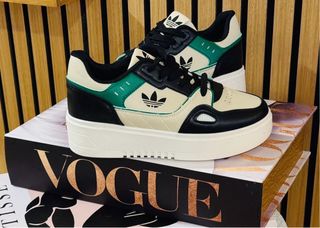 Adidas Sneakers Beige y Verde