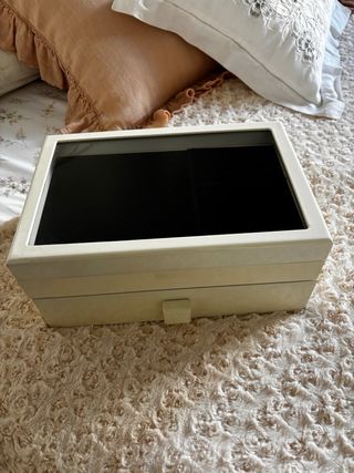 Joyero Zara Home blanco con cajón