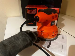 Lijadora Rotorbital BLACK+DECKER 230W