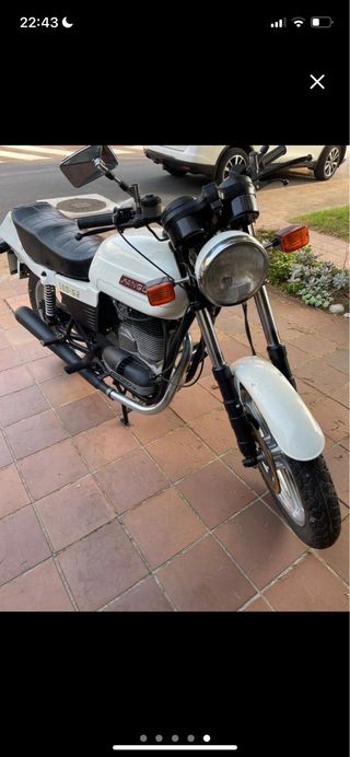 Moto Sanglas 500 S2 Blanca