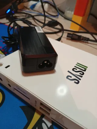 Mini PC Insys Blanco