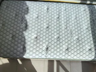 Urge vender!! Comprado en Diciembre!! Colchón Dorm