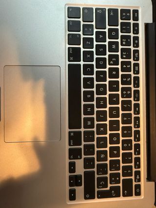 MacBook Pro i5