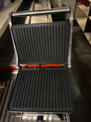 Sandwichera Eléctrica Parrilla