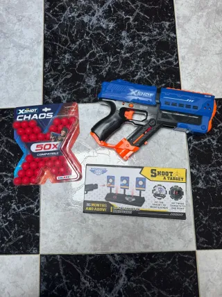 Pistola X-Shot Chaos + Accesorios