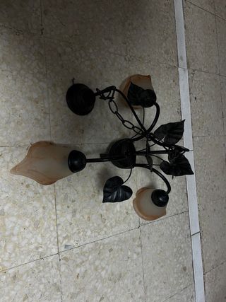 Lámpara colgante de metal y cristal