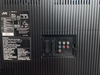 Televisor JVC 42” Full HD