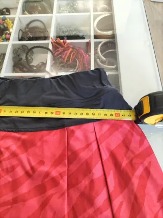 Falda de pádel de la marca Endless