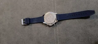 Reloj Tommy Hilfiger Azul y Rojo