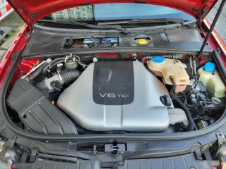 Audi A4 CABRIO 2.7 TDI V6 180, 6 vel