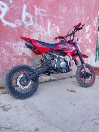 Moto Cross 125cc LA MOTO NO ARANCA  Más info dm
