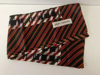 Pañuelo Seda Pierre Balmain Negro Rojo