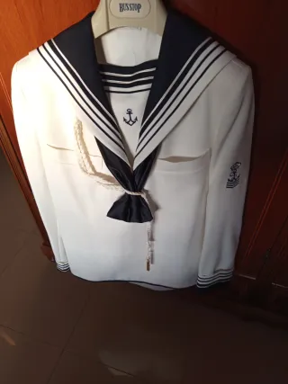 Traje de Comunión Blanco Marinero necesita limpiez