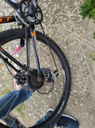 Bicicleta GT Avalanche 3.0