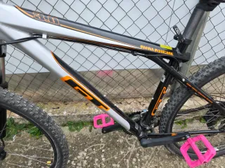 Bicicleta GT Avalanche 3.0