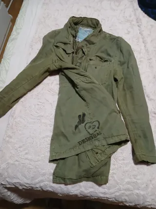Chaqueta Desigual verde Talla M
