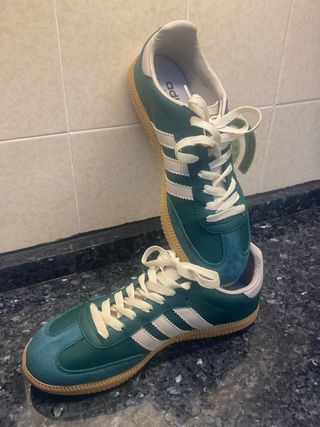 Zapatillas Adidas Samba Talla 40.